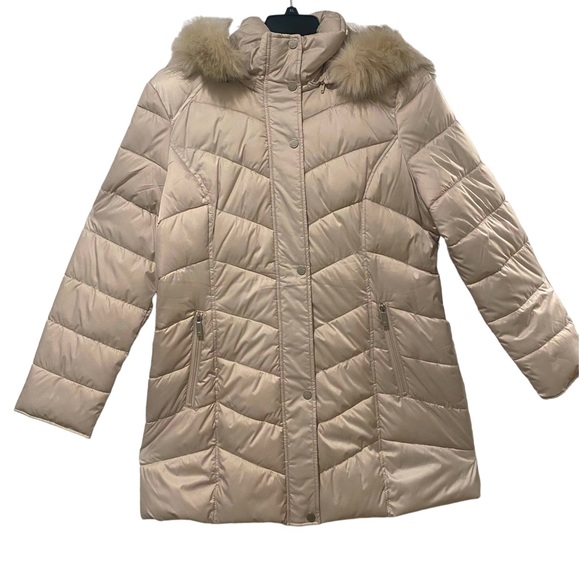 Kenneth Cole New York Jackets & Blazers - Kenneth Cole New York Faux Fur Quilted Coat